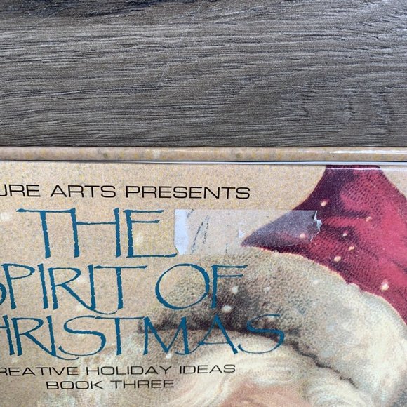 Leisure Arts - The Spirit of Christmas Book One & Three - Picture 7 of 11